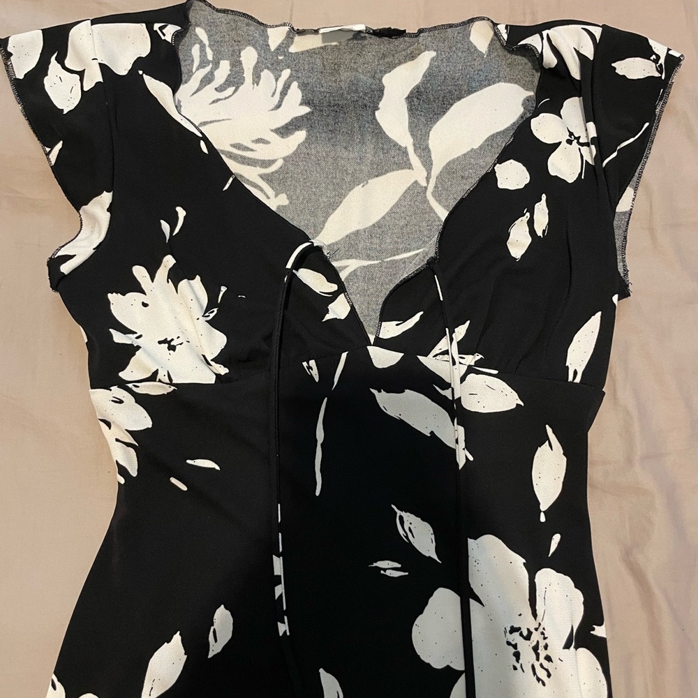 Floral Black and White Dress - Picture 2 of 4